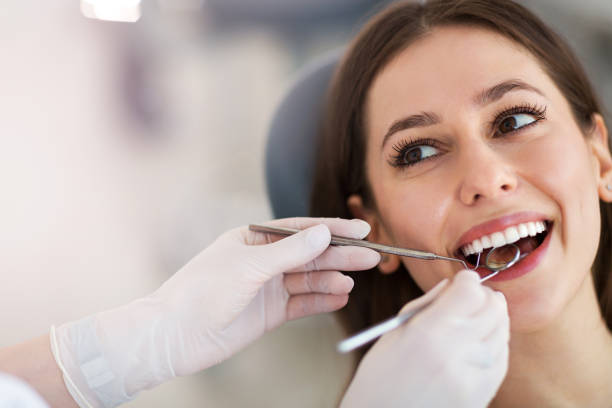 leczenie próchnicy zębów łomianki dziekanów