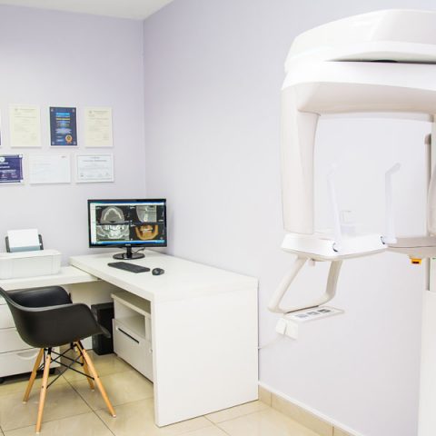 Aparatura dentystyczna Dr Szadowski Implantologia i Stomatologia Estetyczna