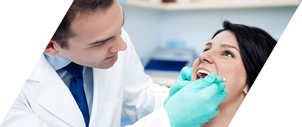 Badanie stomatologiczne Dr Szadowski Implantologia i Stomatologia Estetyczna